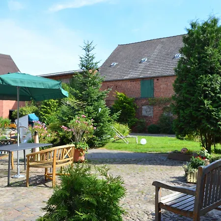 Landhof Liebsch, Mit Pool Und Sauna Jerichow